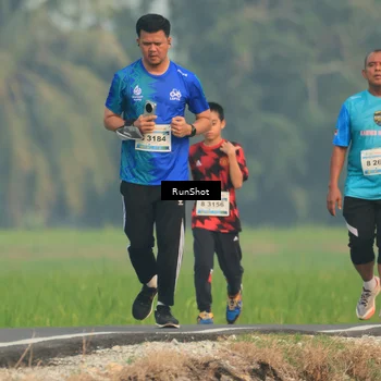Runner Photo 5935538