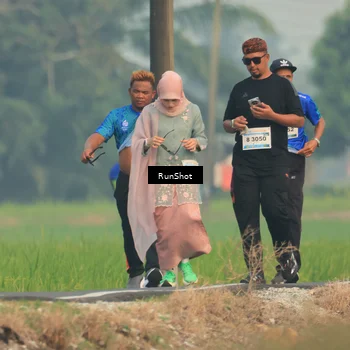 Runner Photo 5935573