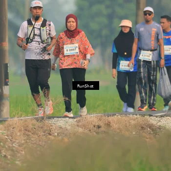 Runner Photo 5935669