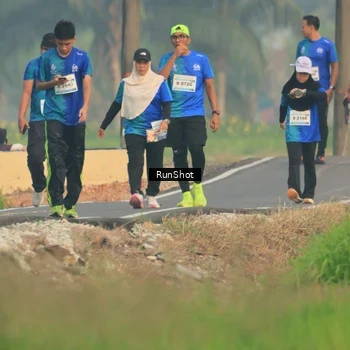 Runner Photo 5935707