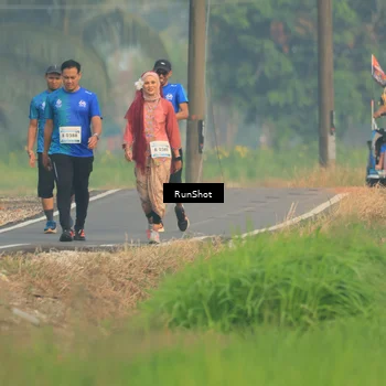 Runner Photo 5935753