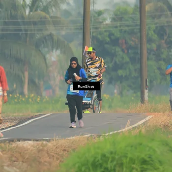 Runner Photo 5935772