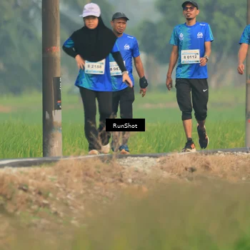 Runner Photo 5935792