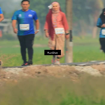 Runner Photo 5935875