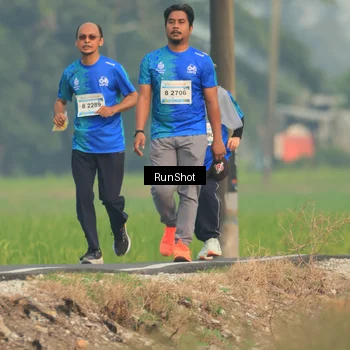 Runner Photo 5936051