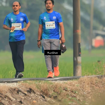 Runner Photo 5936059