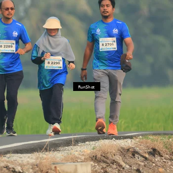 Runner Photo 5936071