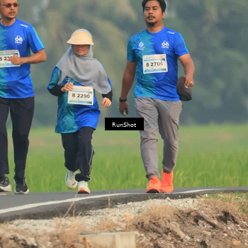 Runner Photo 5936074