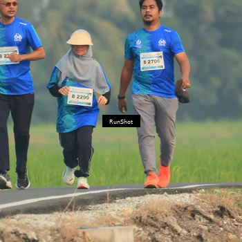 Runner Photo 5936075