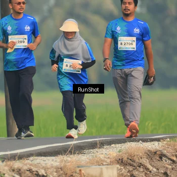 Runner Photo 5936086