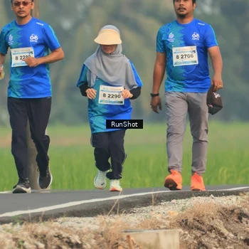 Runner Photo 5936105