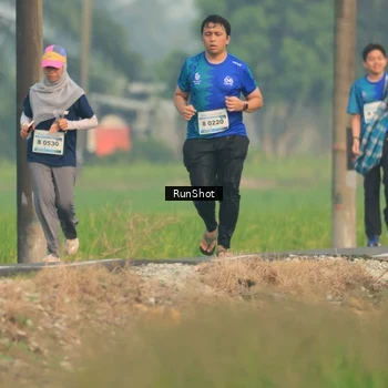 Runner Photo 5936138