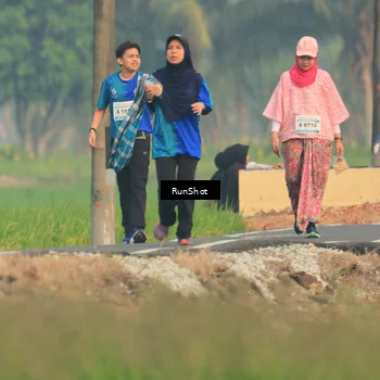 Runner Photo 5936155