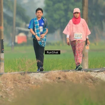 Runner Photo 5936199