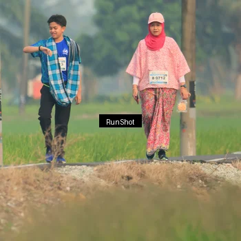 Runner Photo 5936240