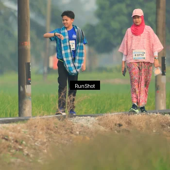 Runner Photo 5936241