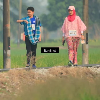 Runner Photo 5936245