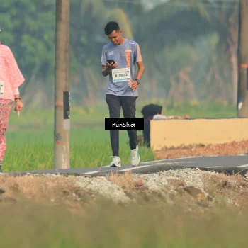 Runner Photo 5936273