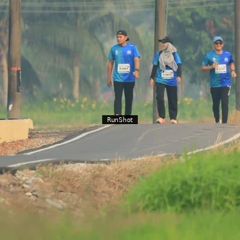 Runner Photo 5936318