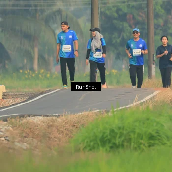 Runner Photo 5936327