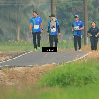 Runner Photo 5936331