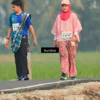 Runner Photo 5936375