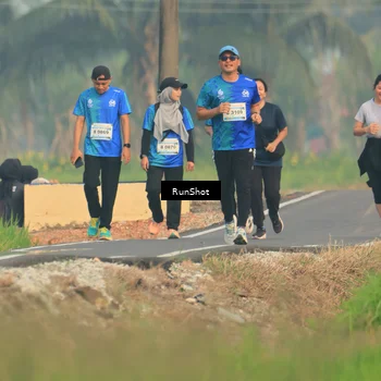 Runner Photo 5936403