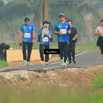 Runner Photo 5936405