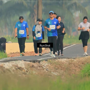 Runner Photo 5936429