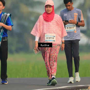 Runner Photo 5936496