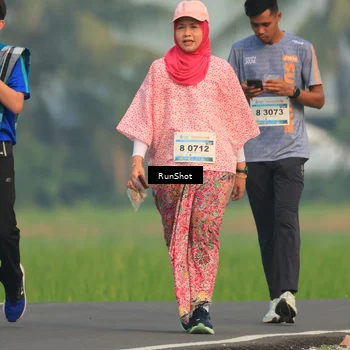 Runner Photo 5936502