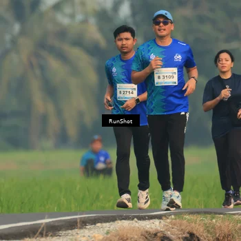 Runner Photo 5936514