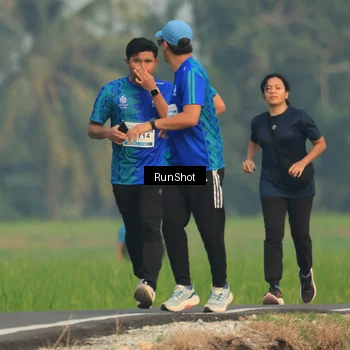 Runner Photo 5936545