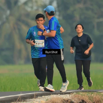 Runner Photo 5936548