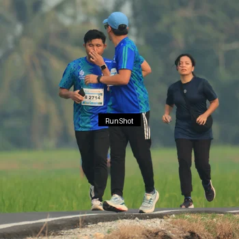 Runner Photo 5936549