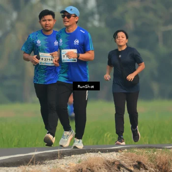 Runner Photo 5936566