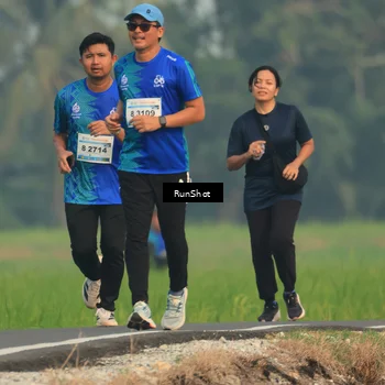 Runner Photo 5936572