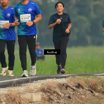 Runner Photo 5936573