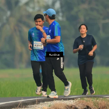 Runner Photo 5936575