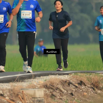Runner Photo 5936582