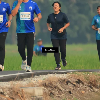 Runner Photo 5936583