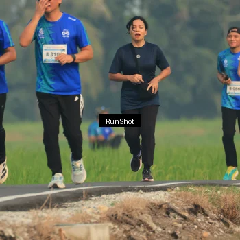 Runner Photo 5936593