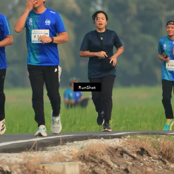 Runner Photo 5936595