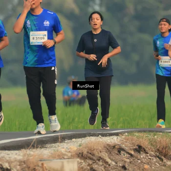 Runner Photo 5936597
