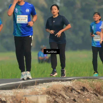 Runner Photo 5936599