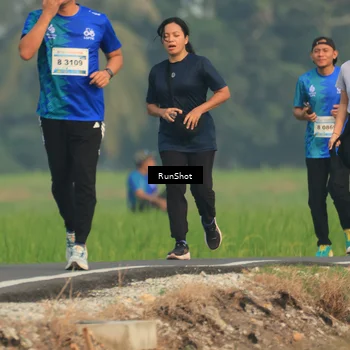 Runner Photo 5936602