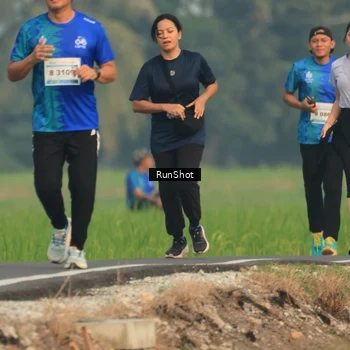 Runner Photo 5936607