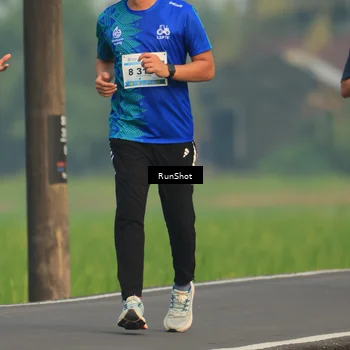 Runner Photo 5936643