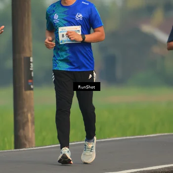 Runner Photo 5936644