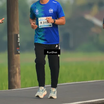 Runner Photo 5936647